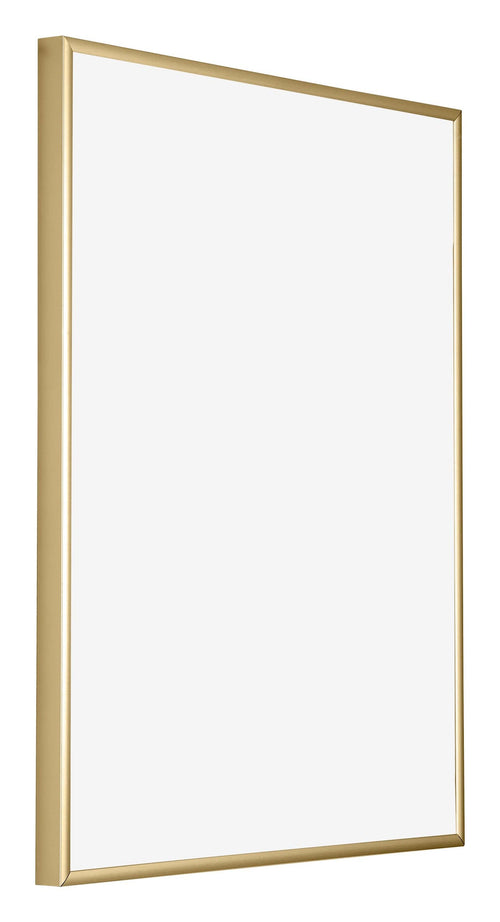 Kent Aluminium Bilderrahmen 36x49cm Gold Vorne Schrag | Yourdecoration.de