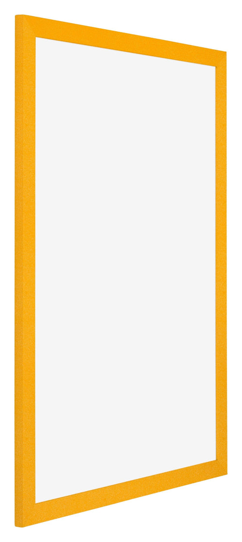 Mura MDF Bilderrahmen 20x28cm Gelb Vorne Schrag | Yourdecoration.de