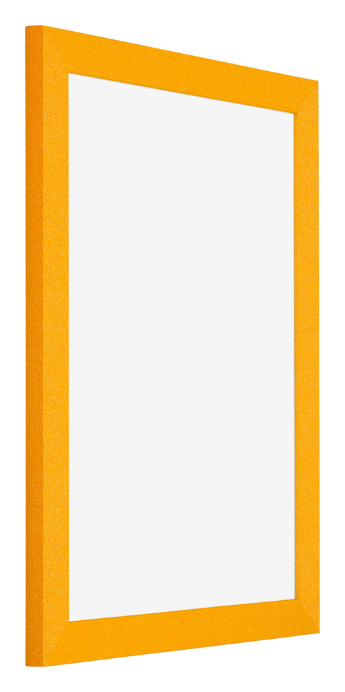 Mura MDF Bilderrahmen 46x61cm Gelb Vorne Schrag | Yourdecoration.de