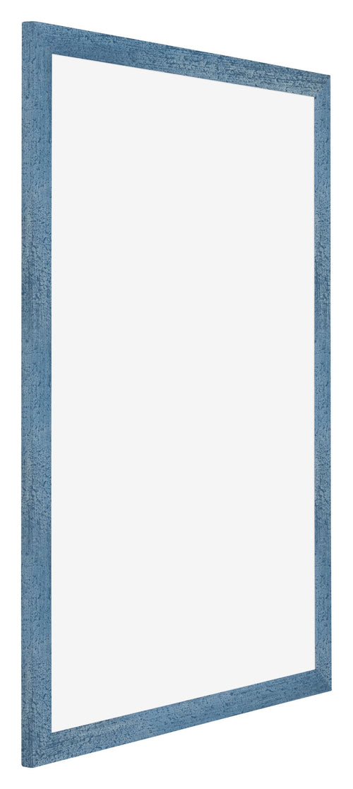 Mura MDF Bilderrahmen 70x100cm Hell Blau Geveegd Vorne Schrag | Yourdecoration.de