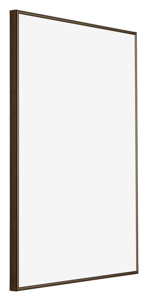 New York Aluminium Bilderrahmen 25x35 Nussbaum Struktur Vorne Schrag | Yourdecoration.de