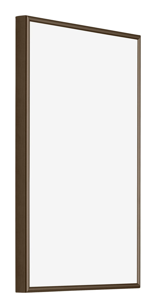 New York Aluminium Bilderrahmen 62x93cm Nussbaum Struktur Vorne Schrag | Yourdecoration.de