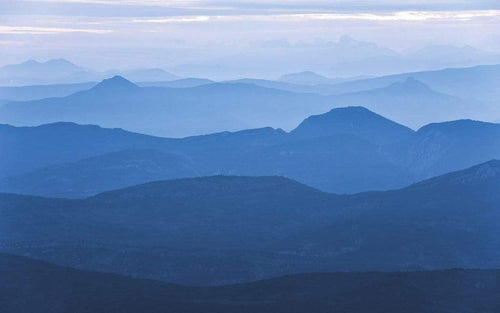 Komar Blue Mountain Vlies Fototapete 400x250cm 4-bahnen | Yourdecoration.de