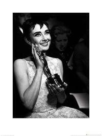 Kunstdruck Time Life Audrey Hepburn Oscar 60x80cm Pyramid PPR40455 | Yourdecoration.de