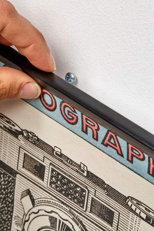 Posterhänger Schwarz 60cm mit aufhangeloch | Yourdecoration.de