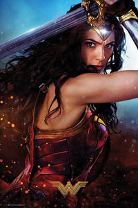 GBeye Wonder Woman Defend Poster 61x91,5cm | Yourdecoration.de