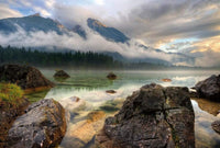 Wizard+Genius Mountain Lake Vlies Fototapete 384x260cm 8-bahnen | Yourdecoration.de
