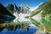 Dimex Lake Agnes Fototapete 375x250cm 5-Bahnen | Yourdecoration.de