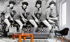 Dimex Women on Bicycle Fototapete 375x250cm 5-Bahnen Interieur | Yourdecoration.de