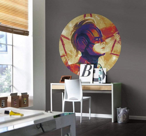 Komar Avengers Painting Captain Marvel Helmet Zelfklevend Fototapete 128x128cm Rund Interieur | Yourdecoration.de