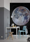 Komar Lunar Vlies Fototapete 200x280cm 4-Bahnen Sfeer | Yourdecoration.nl
